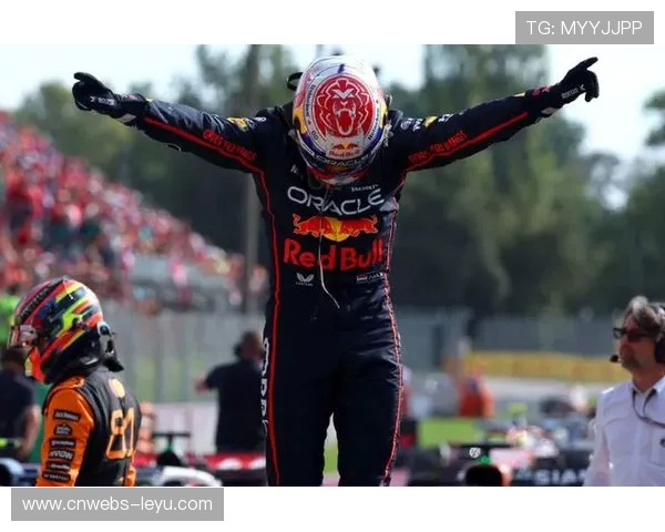 维斯塔潘:差距仍大但已无退路,将为冠军战斗到底 维斯塔潘:差距仍大但已无退路,将为冠军战斗到底