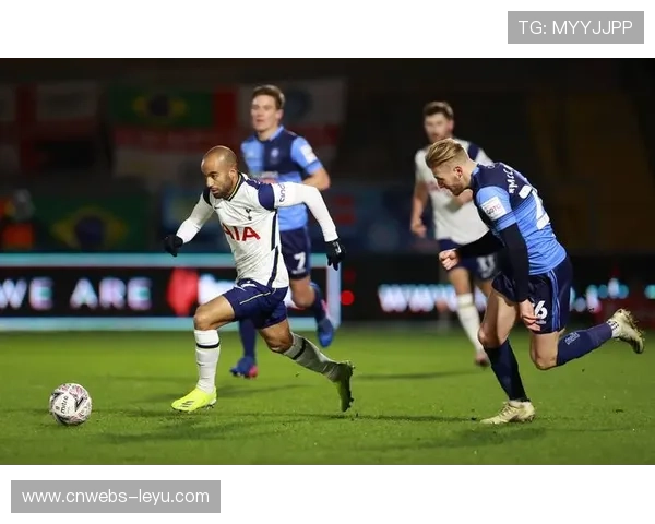 热刺主场草坪维护升级，应对密集赛程挑战